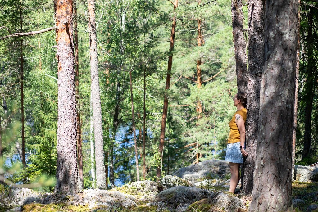 01_05 Rauhoittava hetki Lohikäärmekiven maastossa Lohjalla